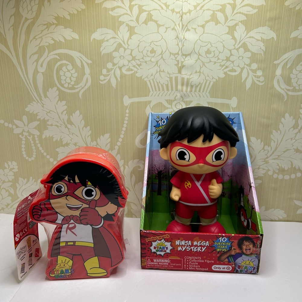 The Ryan’s World Bank, Figures, Puzzle, Stickers & Art Kit